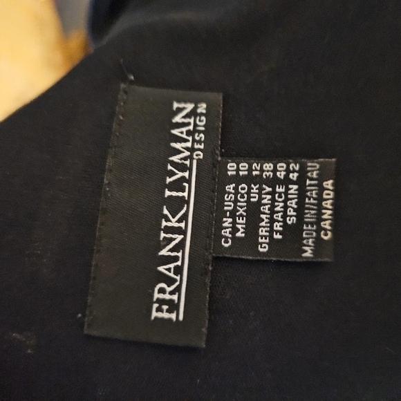 FRANK LYMAN LINED TIERED BLOUSE - Picture 5 of 5